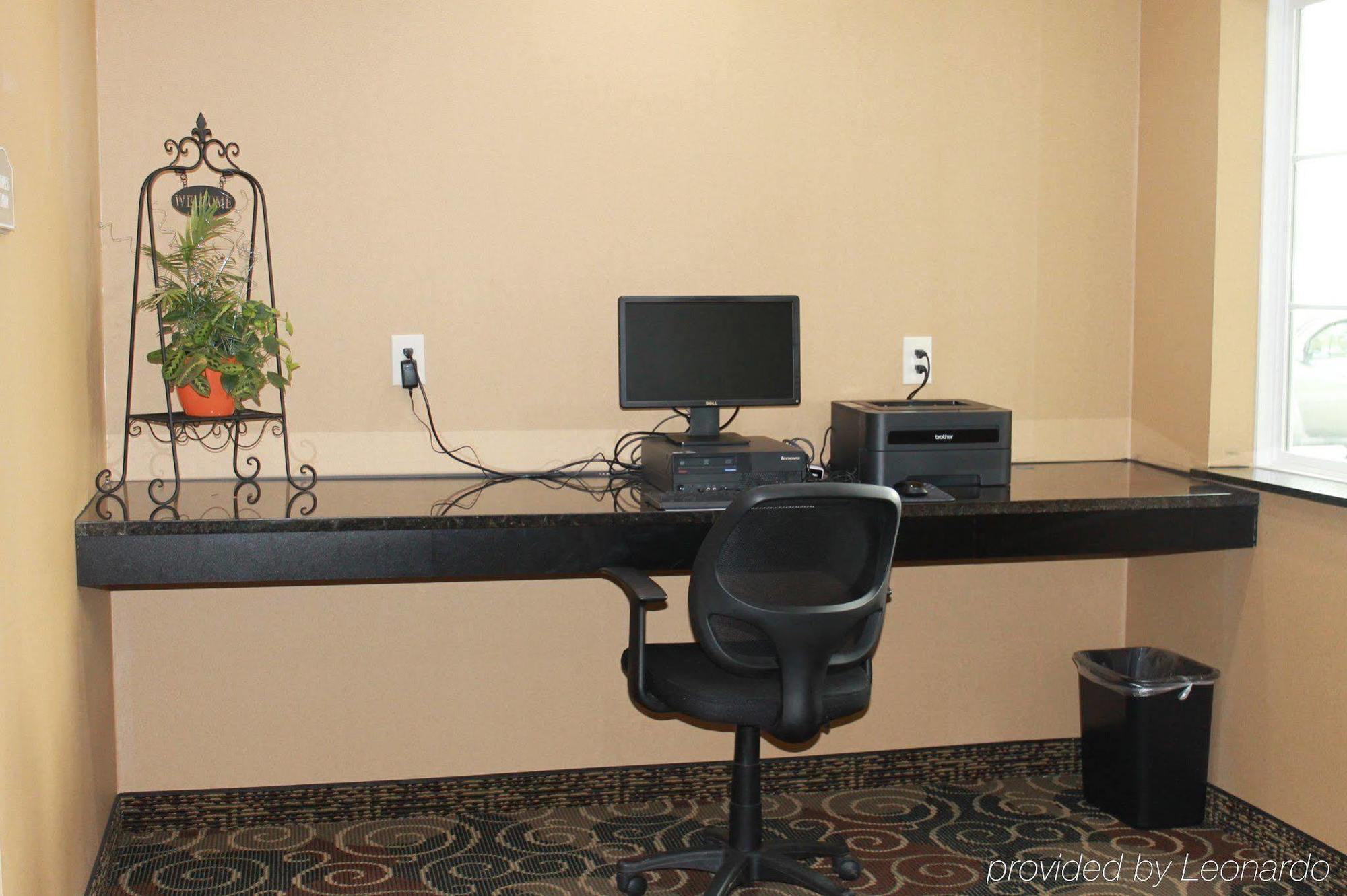 Cobblestone Inn&Suites - Avoca Extérieur photo