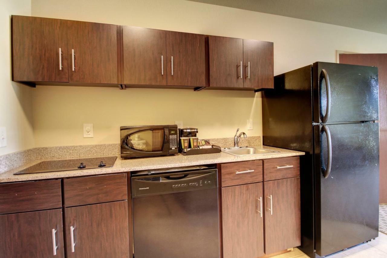 Cobblestone Inn&Suites - Avoca Extérieur photo
